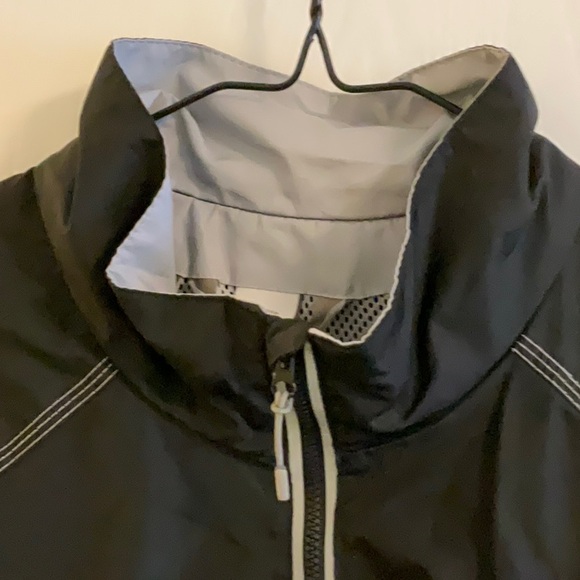 Black Windbreaker- North End - Picture 6 of 12